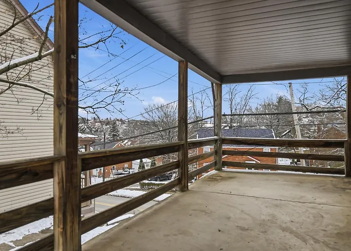 Bright And Cozy 1a Modern And Stylish Apartment, Free Street Parking * Pittsburgh